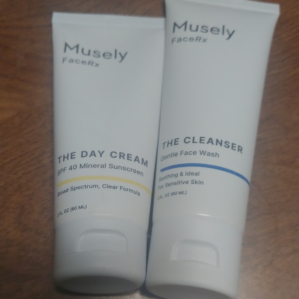 Muse FaceRx Day Cream and Cleanser Duo - White with Blue Detail